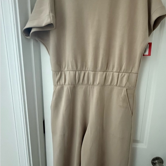 SPANX Air Essentials Petite Large Jumpsuit - Tahini LP - Picture 9 of 9